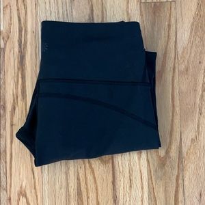 Athleta stealth Capri